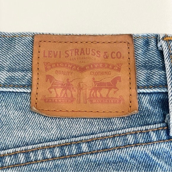 Levi’s Wedgie High Rise Distressed Denim Cutoff Short Havana Affair 26 - 27 - Picture 9 of 12